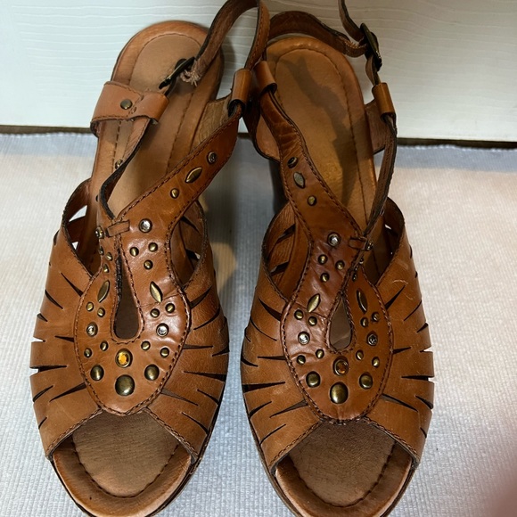 Womens Heeled Platform Sandal - Picture 1 of 8